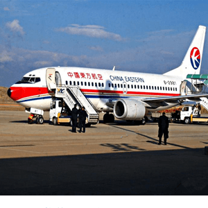 格尔木航空托运航空快运业稳步发展的原因是什么？